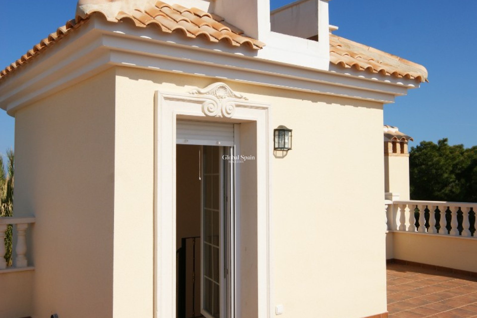 Wiederverkauf - VILLA -
CABO ROIG - Costa Blanca