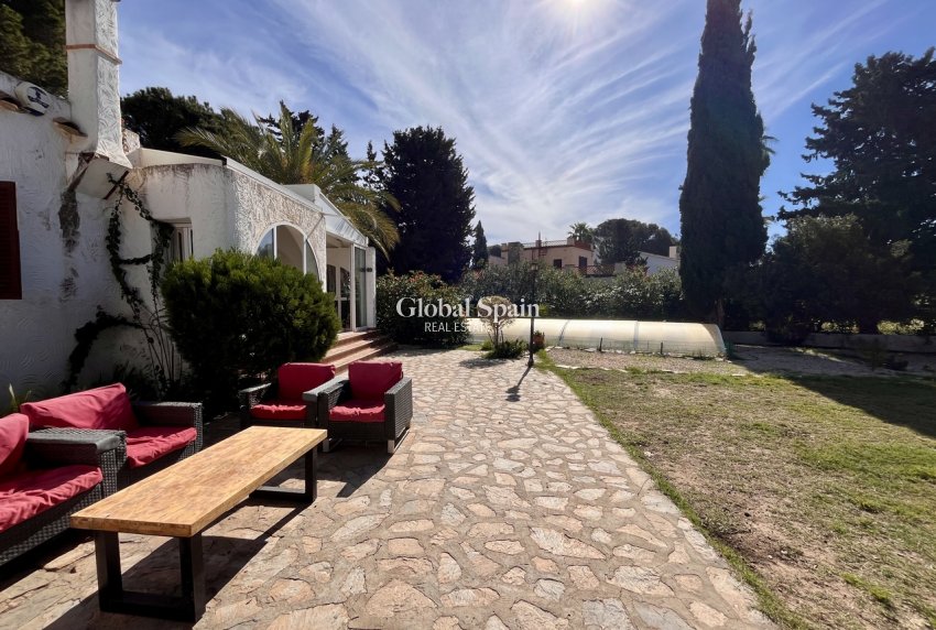 Wiederverkauf - VILLA -
CABO ROIG - Costa Blanca