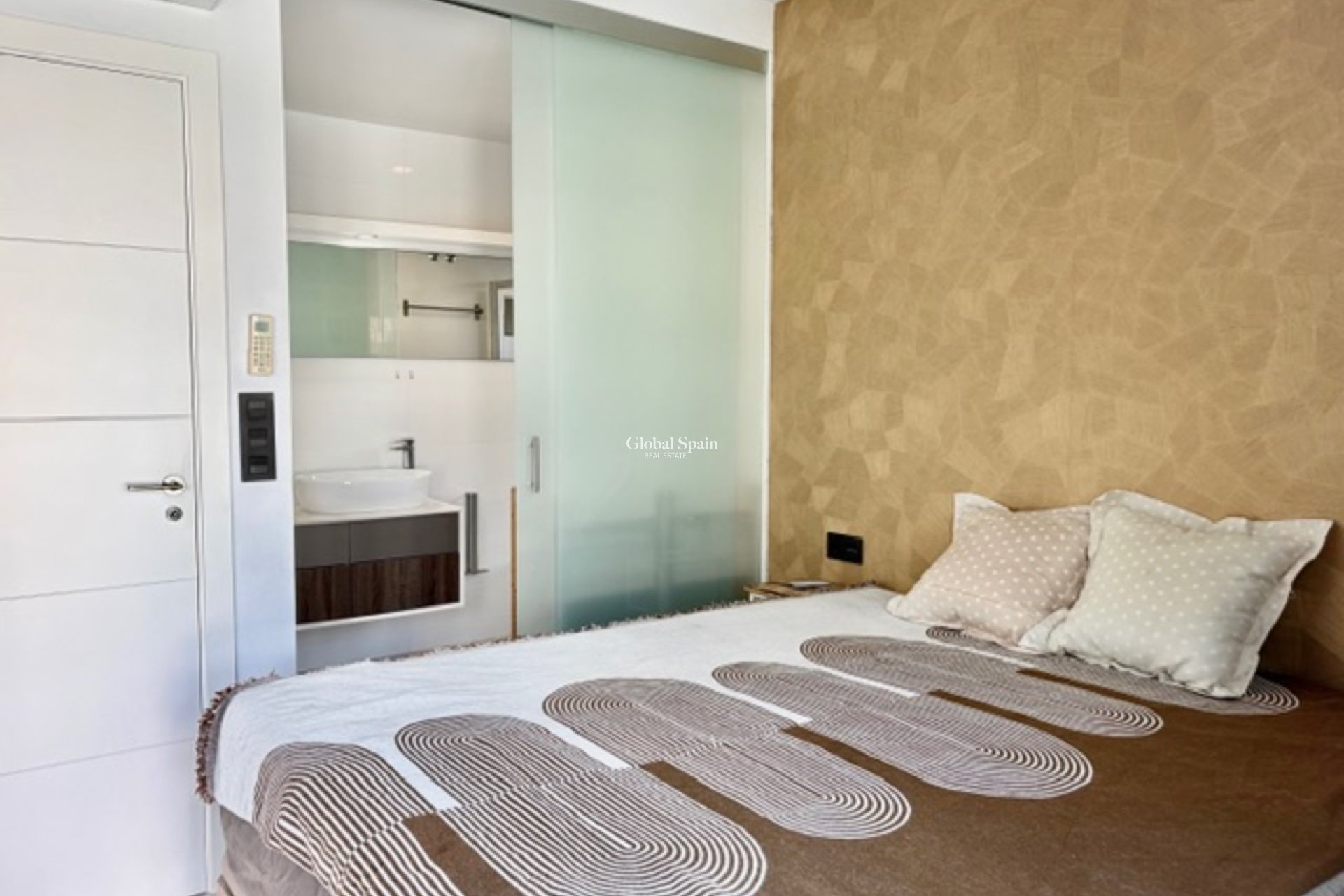 Wiederverkauf - VILLA -
CABO ROIG - Costa Blanca