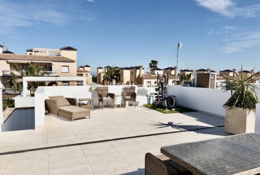Wiederverkauf - VILLA -
CABO ROIG - Costa Blanca