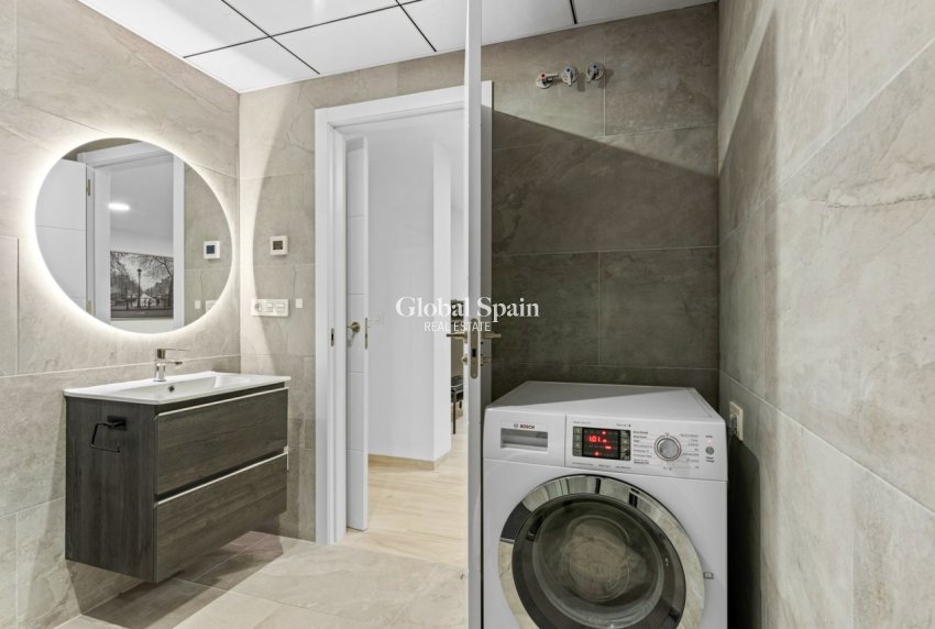 Wiederverkauf - VILLA -
CABO ROIG - Costa Blanca