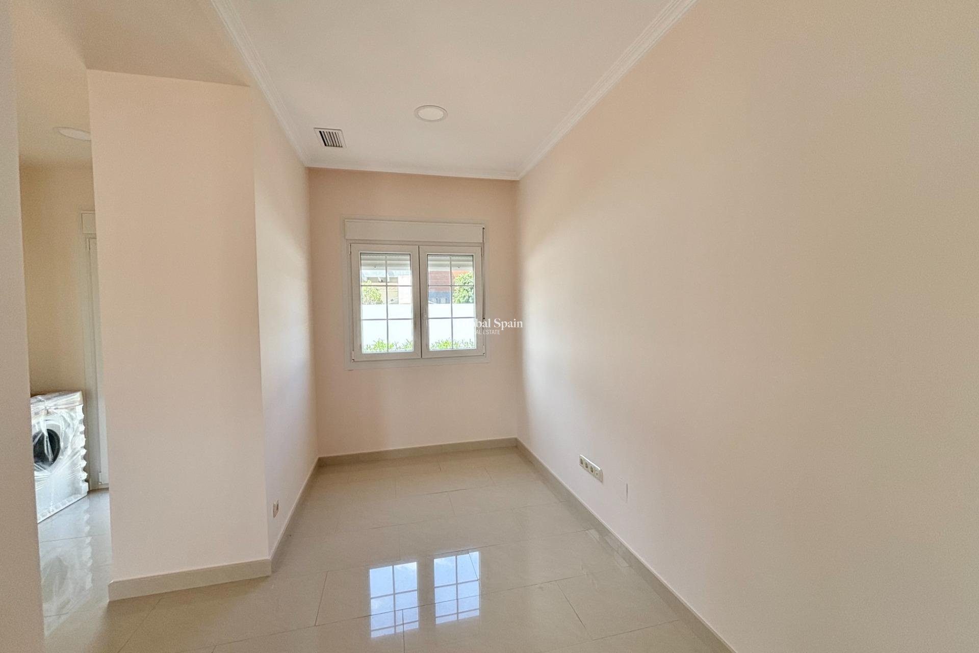 Wiederverkauf - VILLA -
CABO ROIG - Costa Blanca