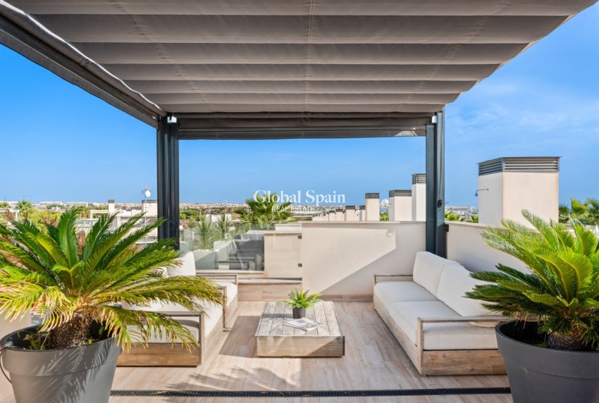 Wiederverkauf - VILLA -
CABO ROIG - Costa Blanca