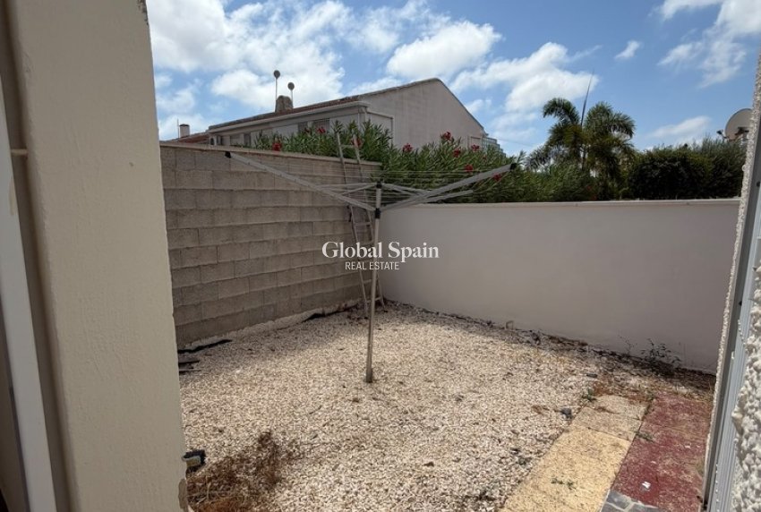 Wiederverkauf - VILLA -
CABO ROIG - Costa Blanca