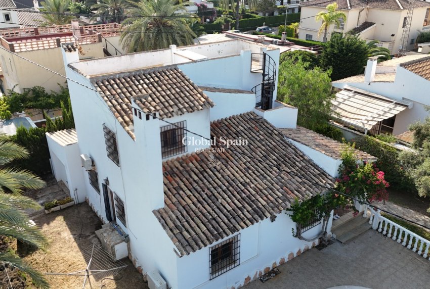 Wiederverkauf - VILLA -
CABO ROIG - Costa Blanca