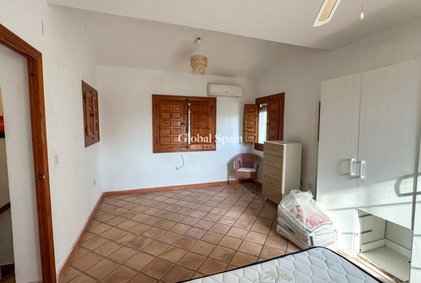 Wiederverkauf - VILLA -
CABO ROIG - Costa Blanca