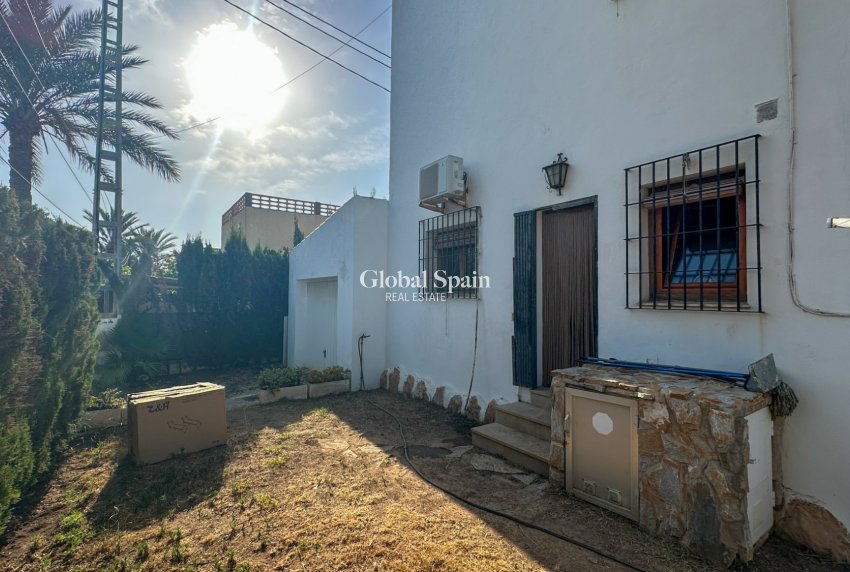 Wiederverkauf - VILLA -
CABO ROIG - Costa Blanca