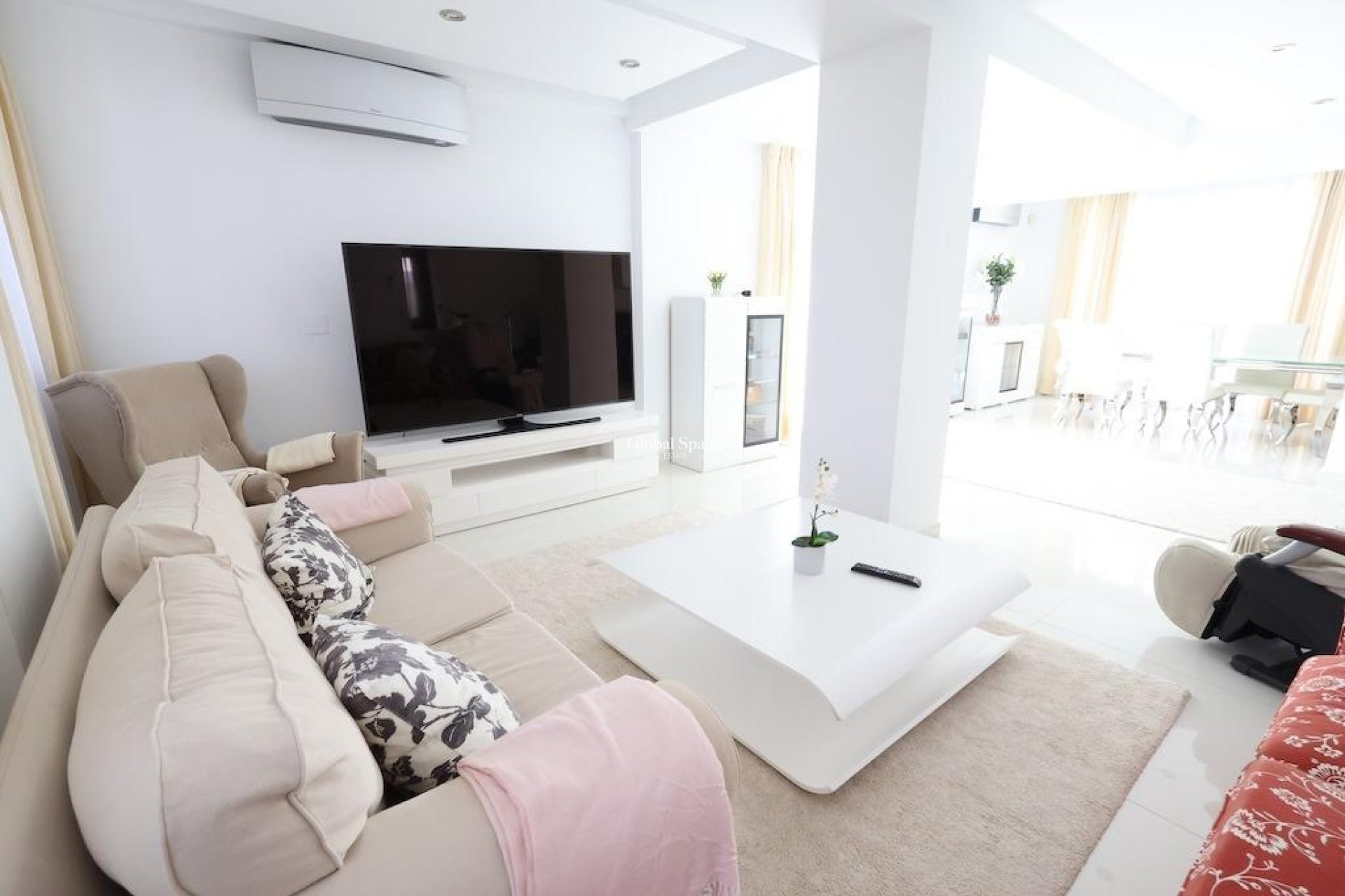 Wiederverkauf - VILLA -
CABO ROIG - Costa Blanca