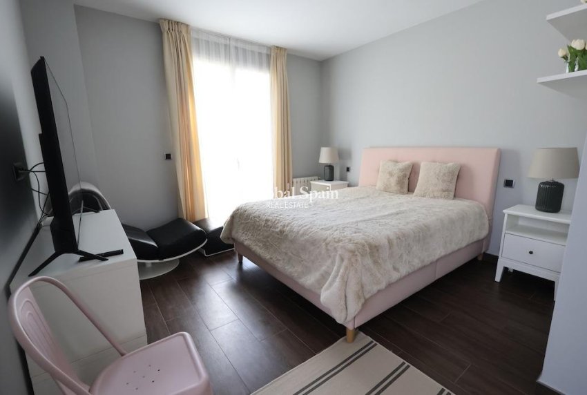 Wiederverkauf - VILLA -
CABO ROIG - Costa Blanca