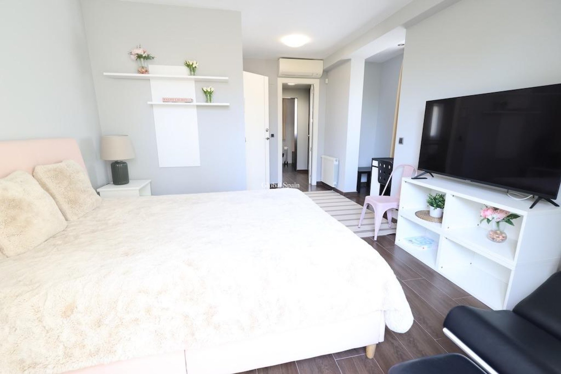 Wiederverkauf - VILLA -
CABO ROIG - Costa Blanca