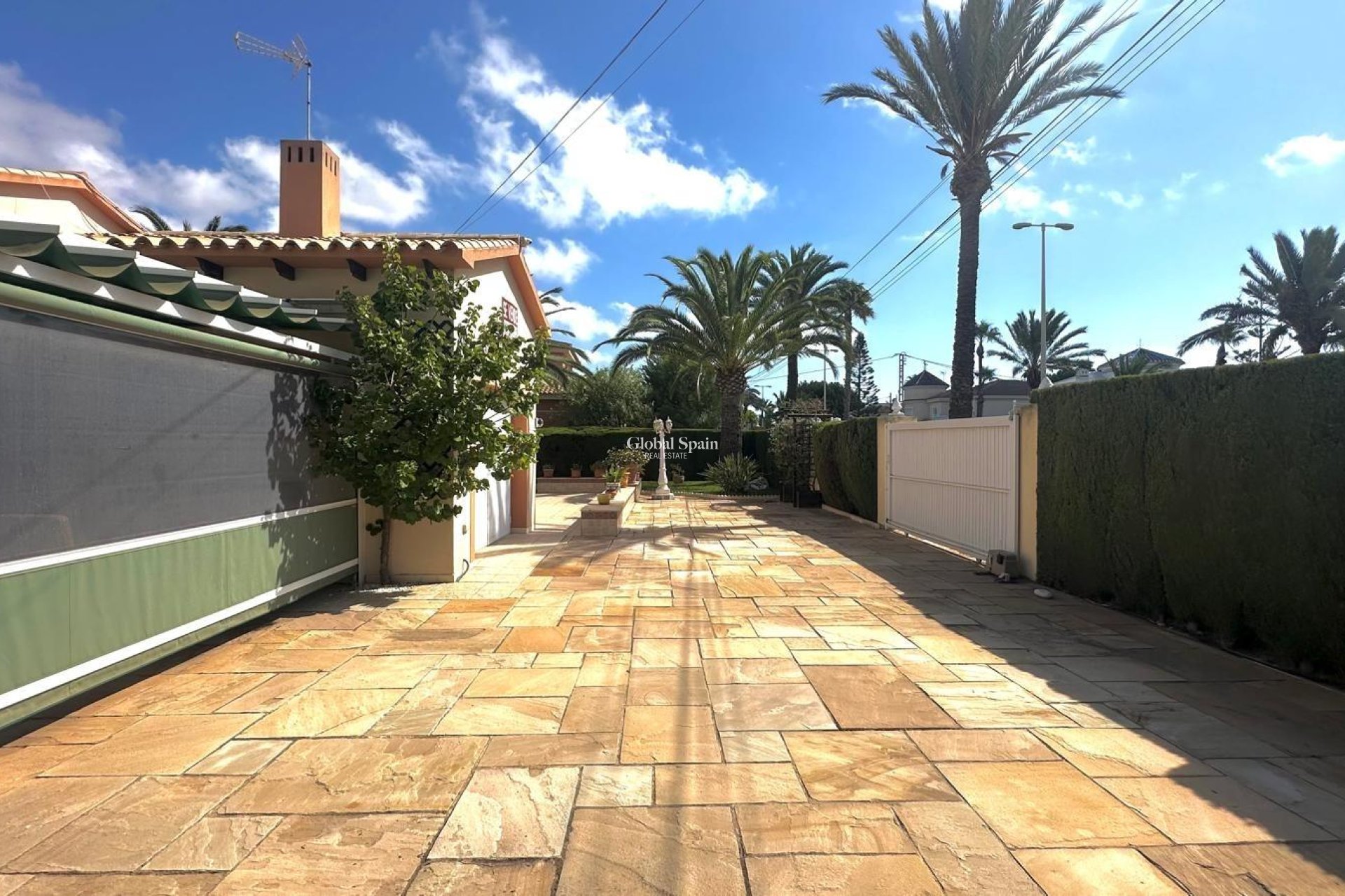 Wiederverkauf - VILLA -
CABO ROIG - Costa Blanca