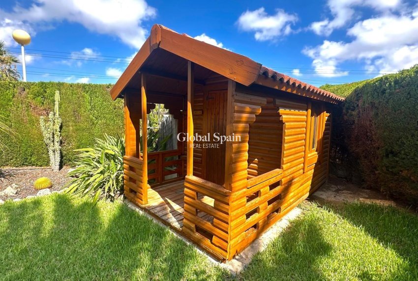 Wiederverkauf - VILLA -
CABO ROIG - Costa Blanca