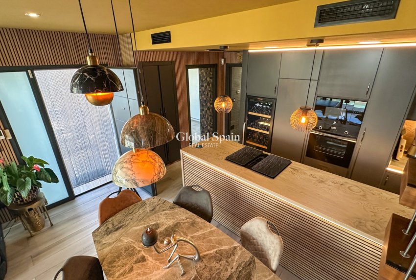 Wiederverkauf - VILLA -
CABO ROIG - Costa Blanca