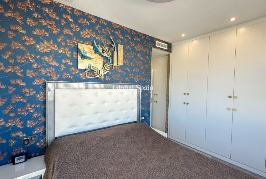 Wiederverkauf - VILLA -
CABO ROIG - Costa Blanca