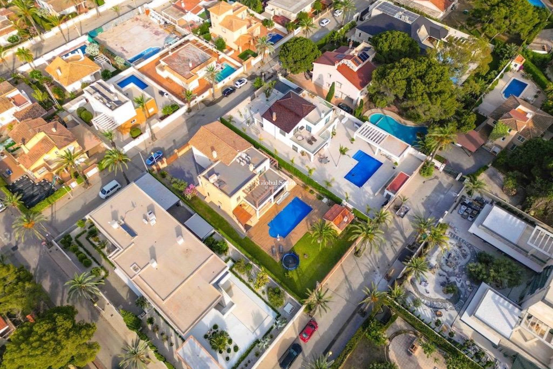 Wiederverkauf - Villa -
CABO ROIG - Costa blanca