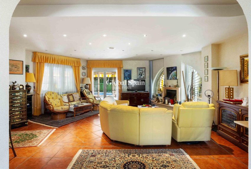 Wiederverkauf - VILLA -
CABO ROIG - MUY CERCA DE LA PLAYA