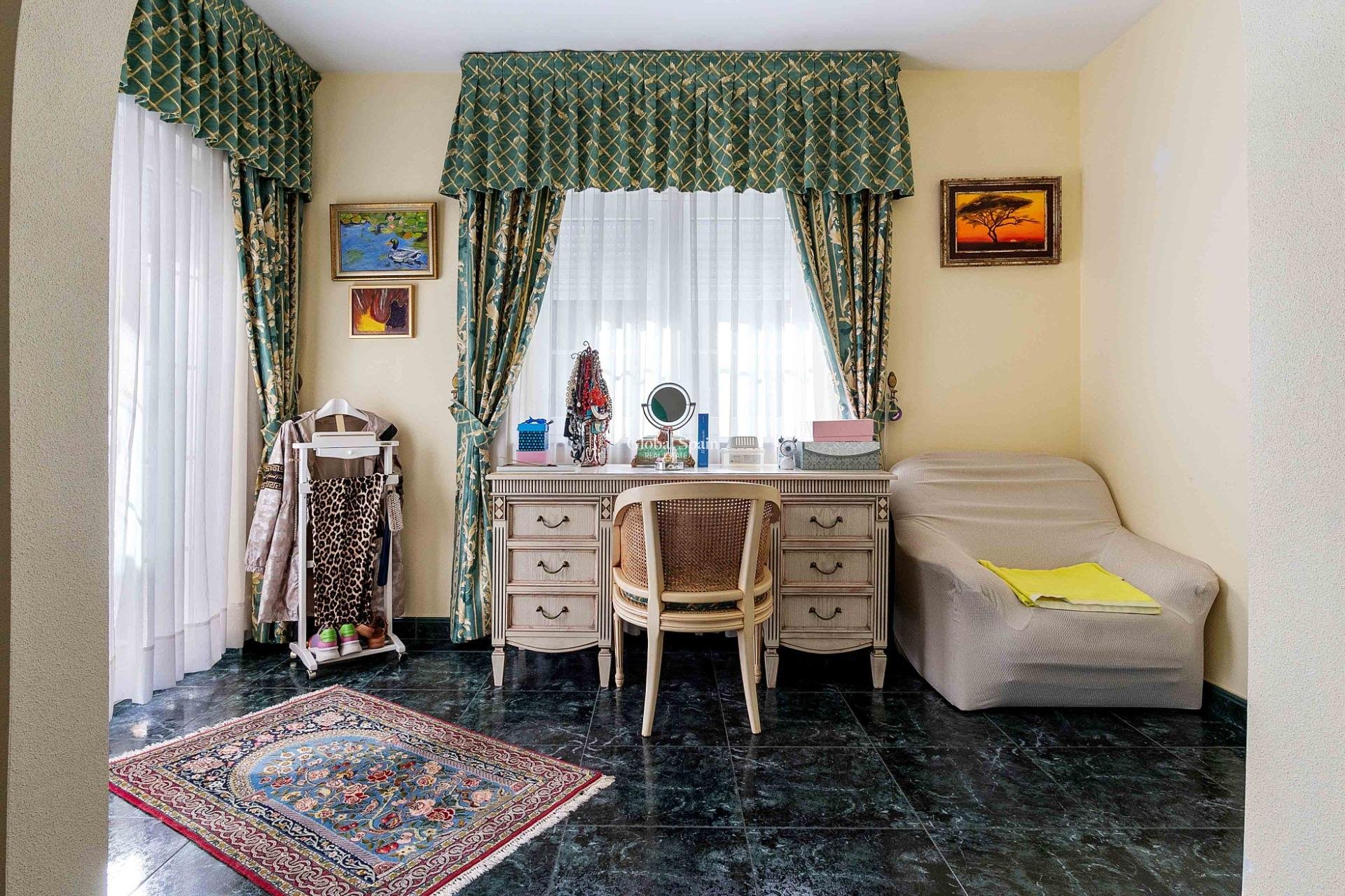 Wiederverkauf - VILLA -
CABO ROIG - MUY CERCA DE LA PLAYA