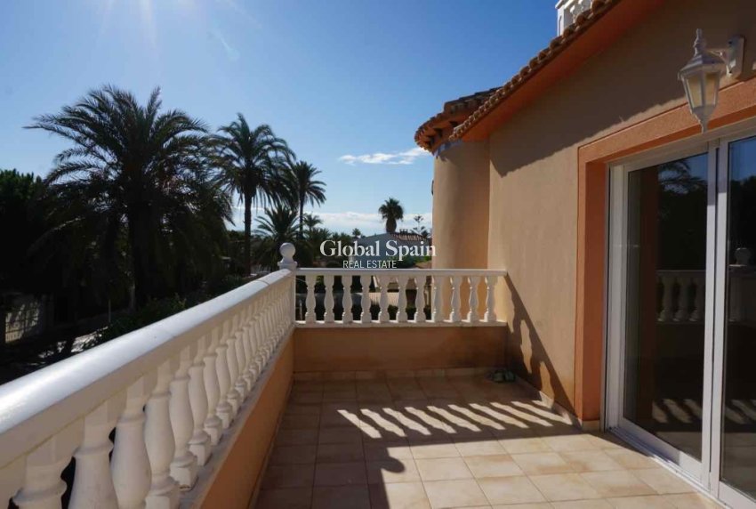 Wiederverkauf - Villa -
CABO ROIG