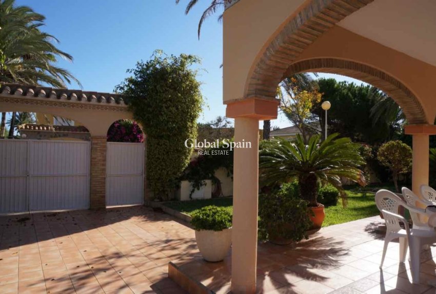 Wiederverkauf - Villa -
CABO ROIG