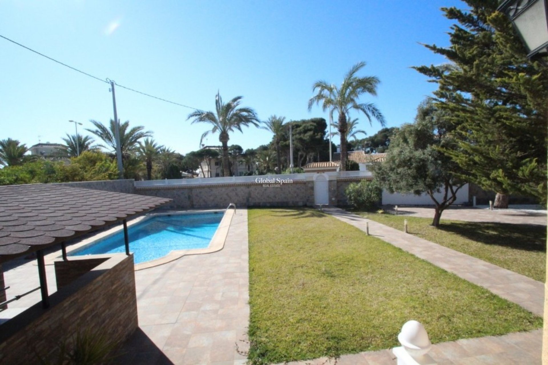 Wiederverkauf - Villa -
CABO ROIG