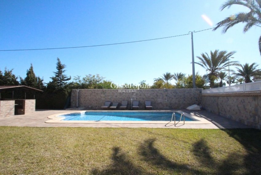 Wiederverkauf - Villa -
CABO ROIG