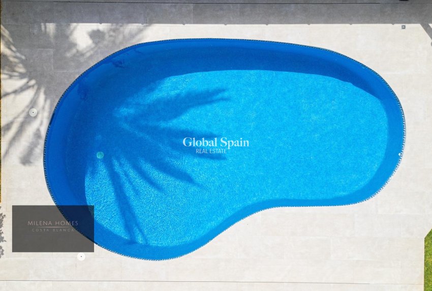 Wiederverkauf - VILLA -
CABO ROIG