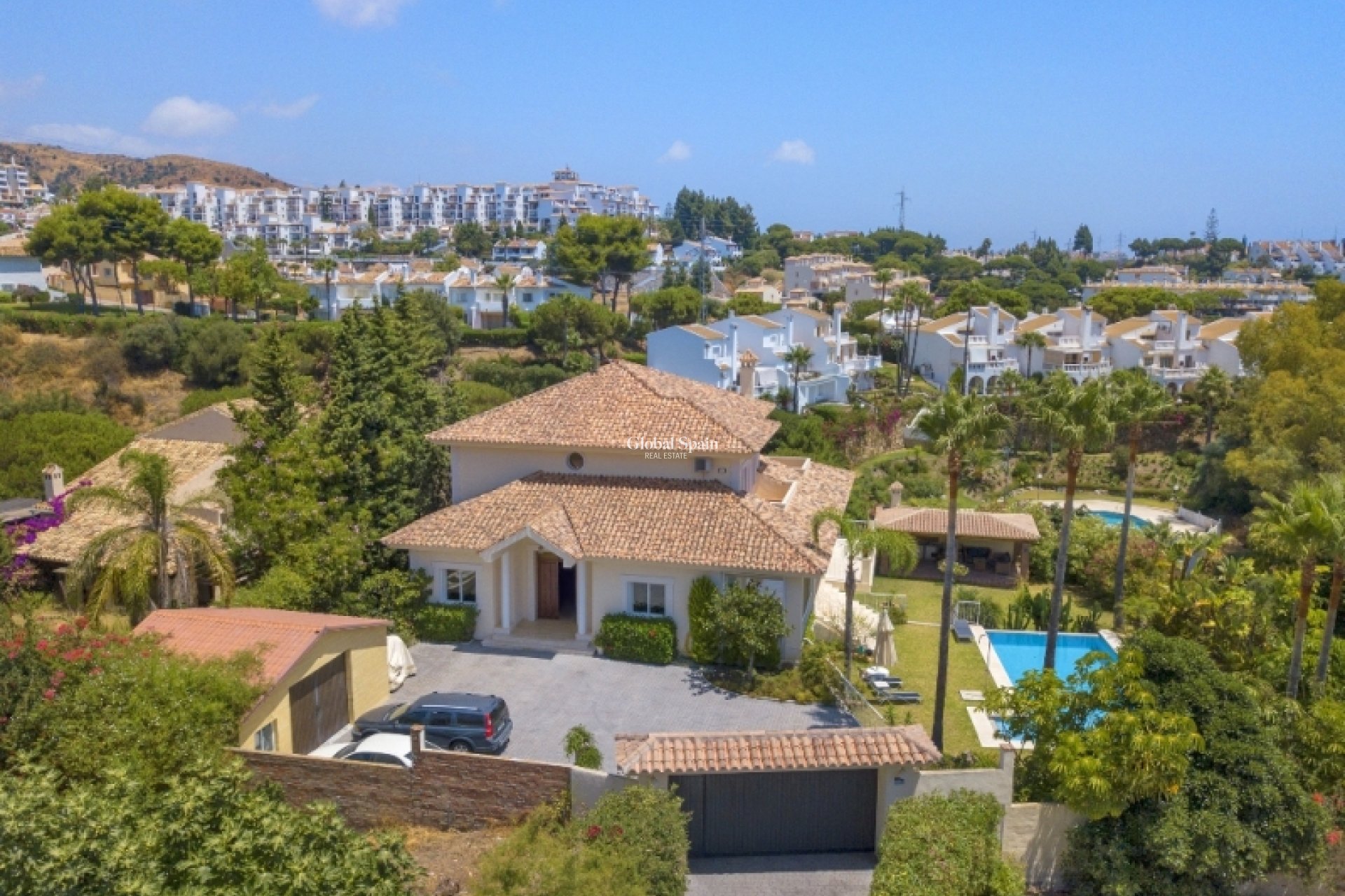 Wiederverkauf - Villa -
Calahonda - Mijas