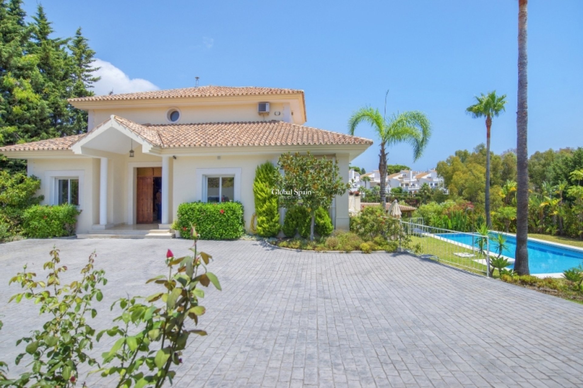 Wiederverkauf - Villa -
Calahonda - Mijas