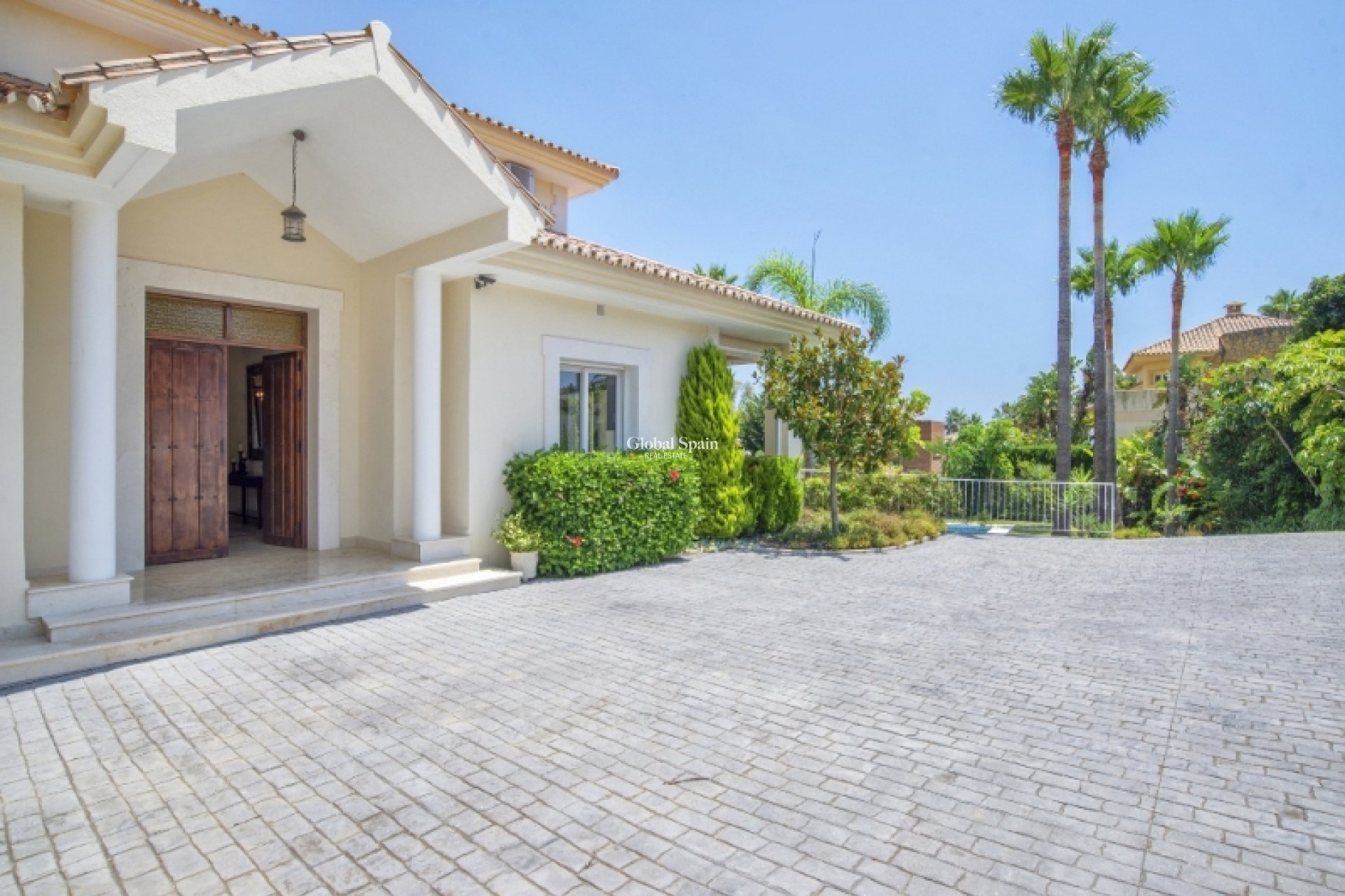 Wiederverkauf - Villa -
Calahonda - Mijas