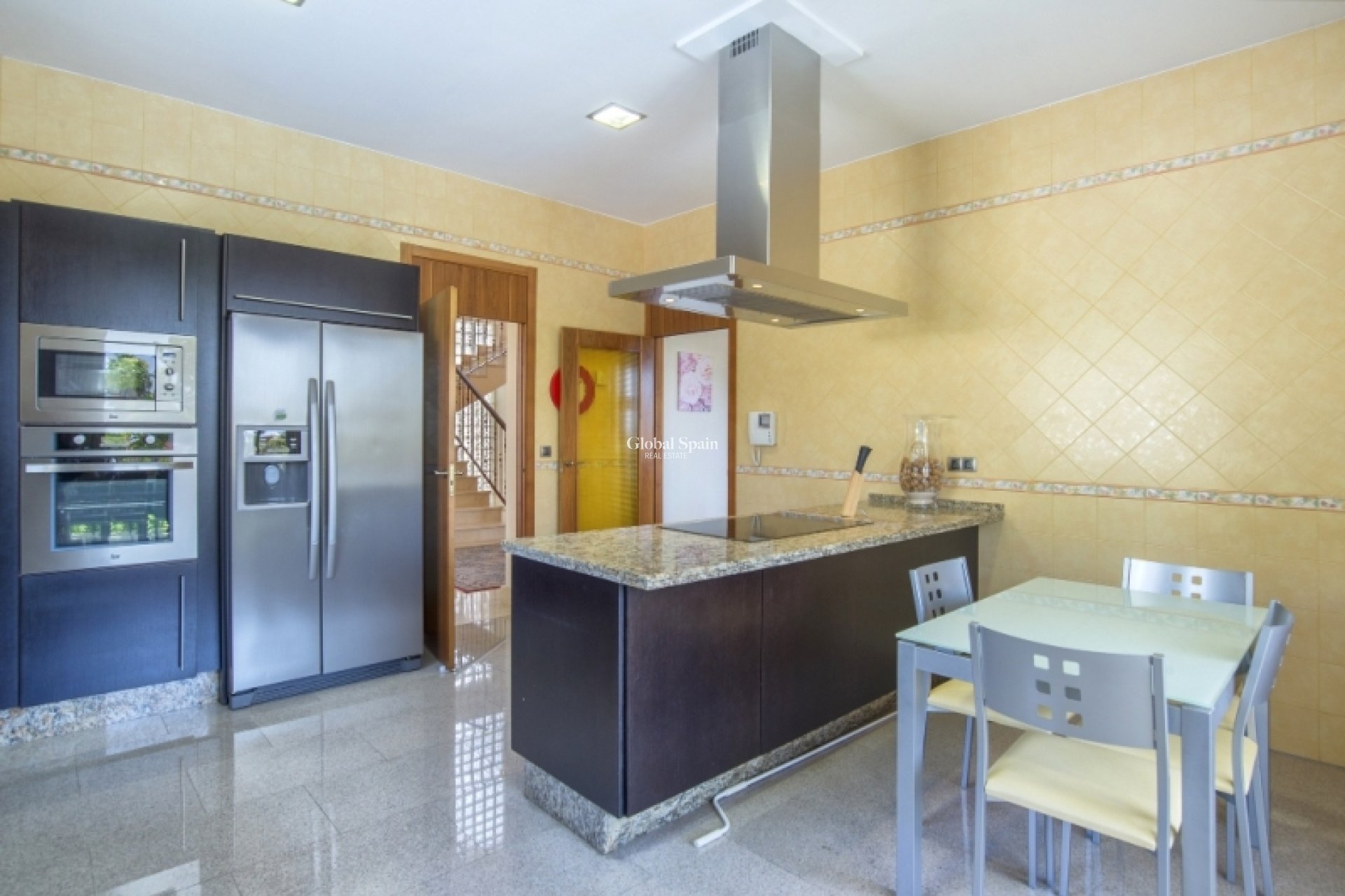 Wiederverkauf - Villa -
Calahonda - Mijas