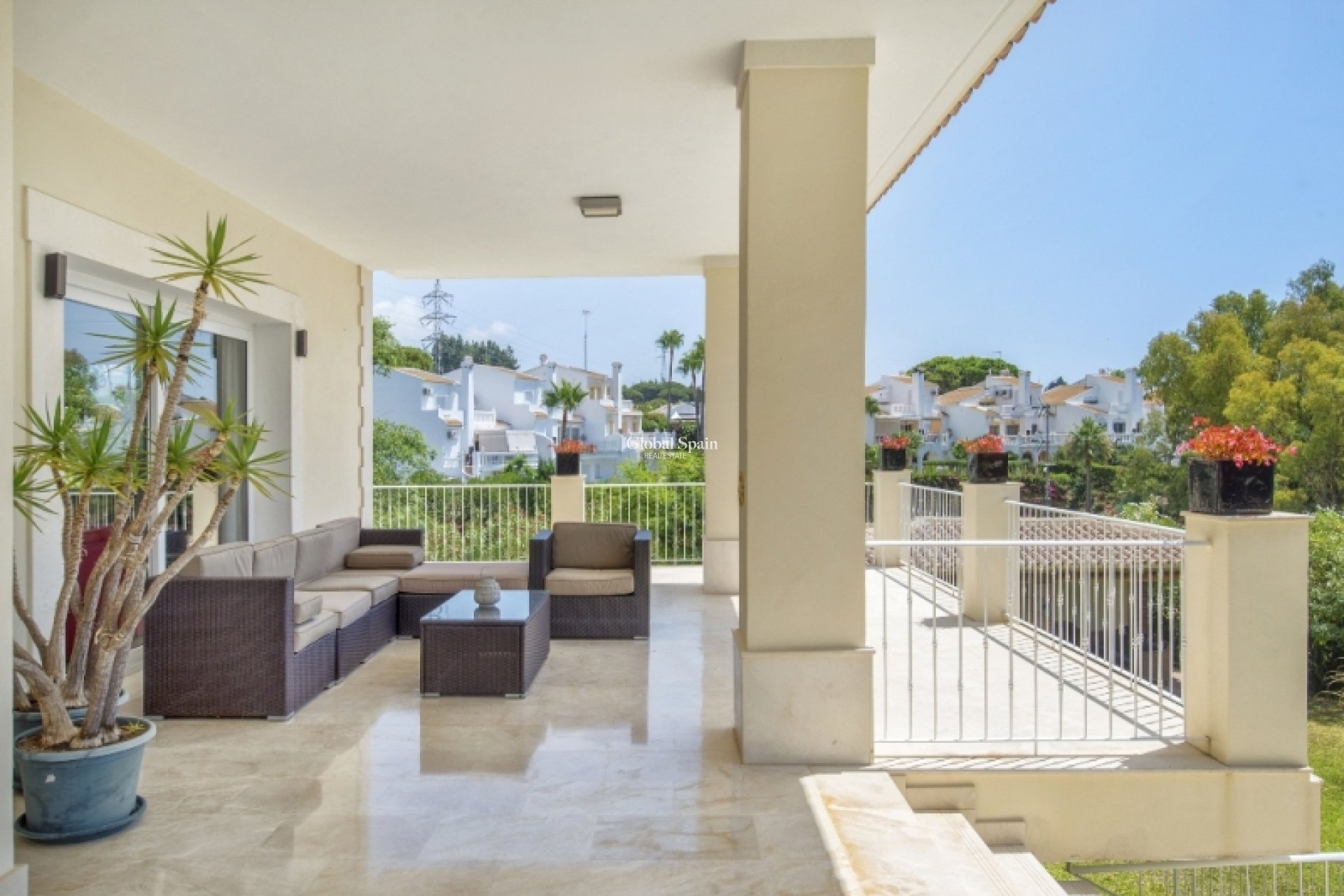 Wiederverkauf - Villa -
Calahonda - Mijas