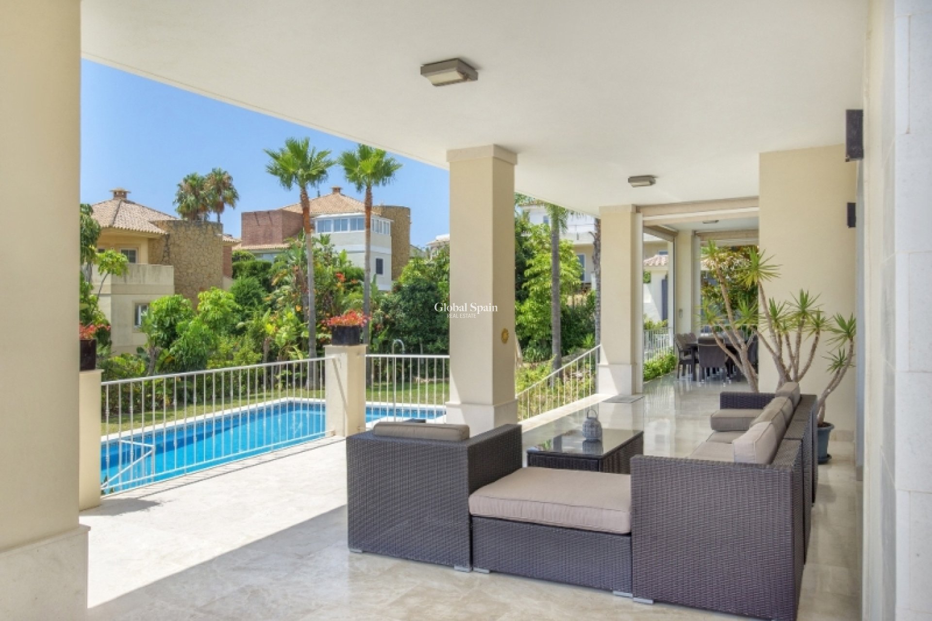 Wiederverkauf - Villa -
Calahonda - Mijas