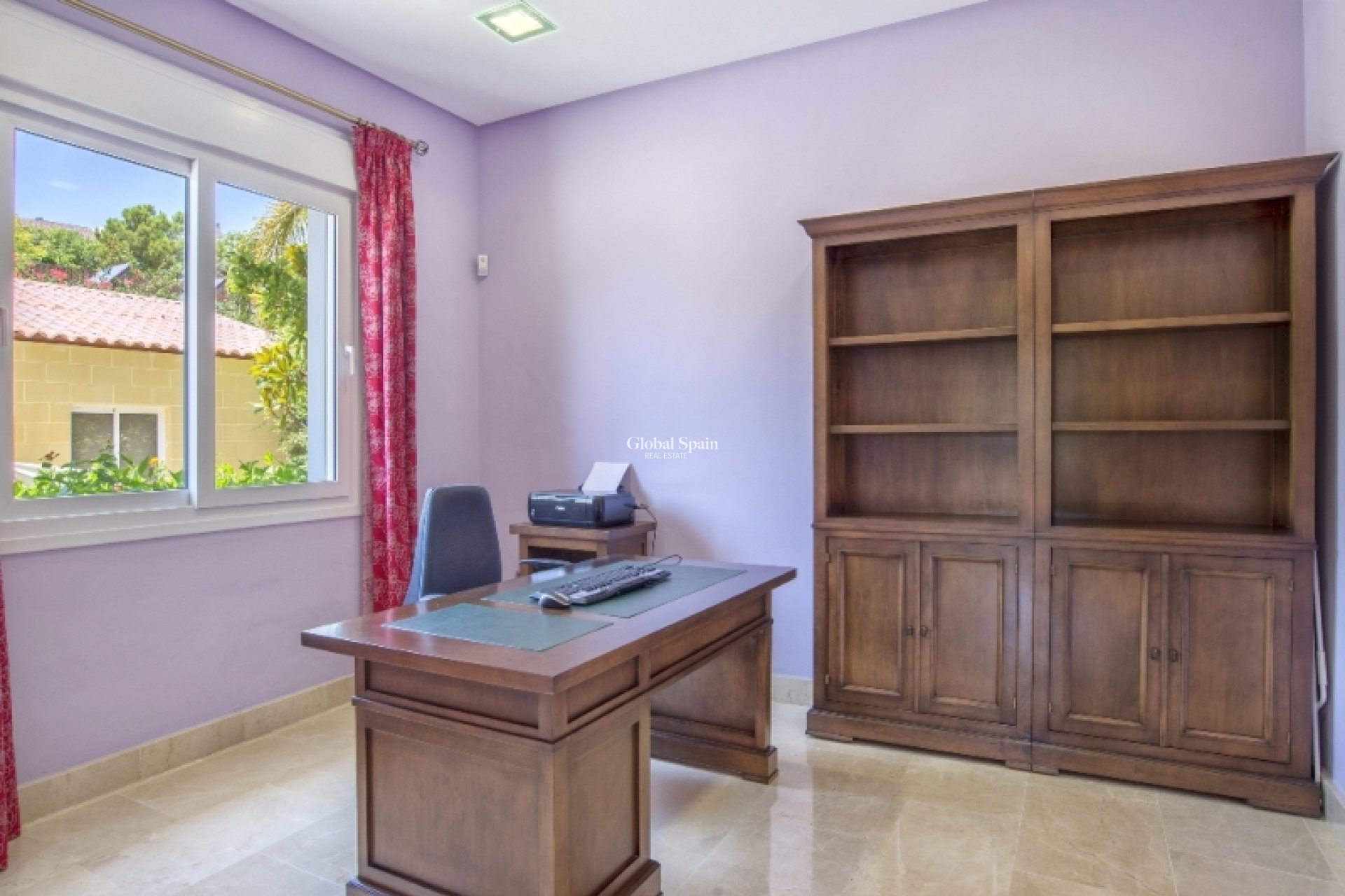 Wiederverkauf - Villa -
Calahonda - Mijas