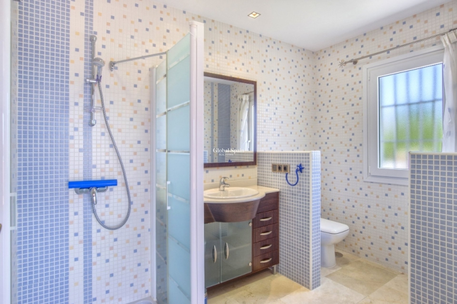 Wiederverkauf - Villa -
Calahonda - Mijas