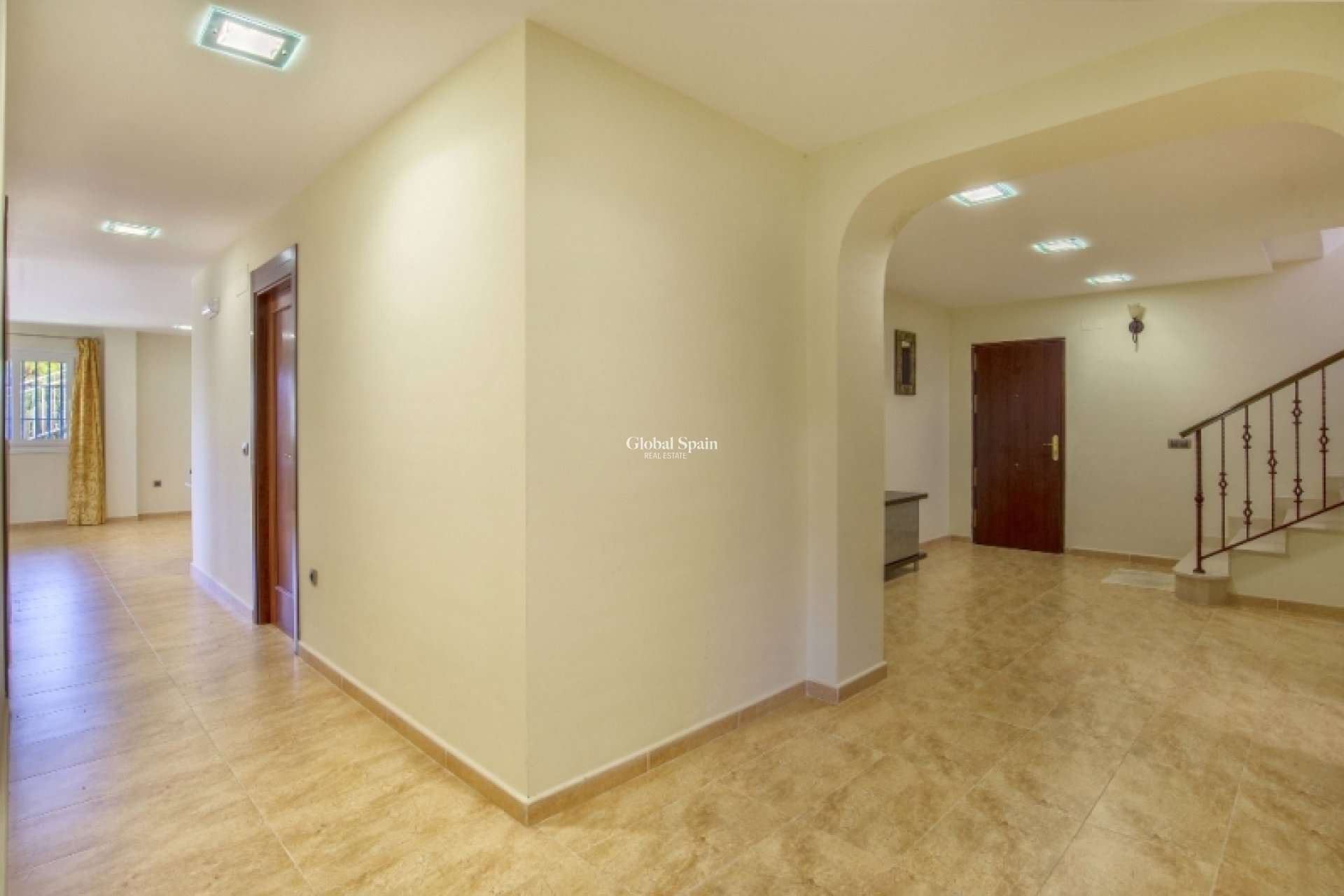 Wiederverkauf - Villa -
Calahonda - Mijas