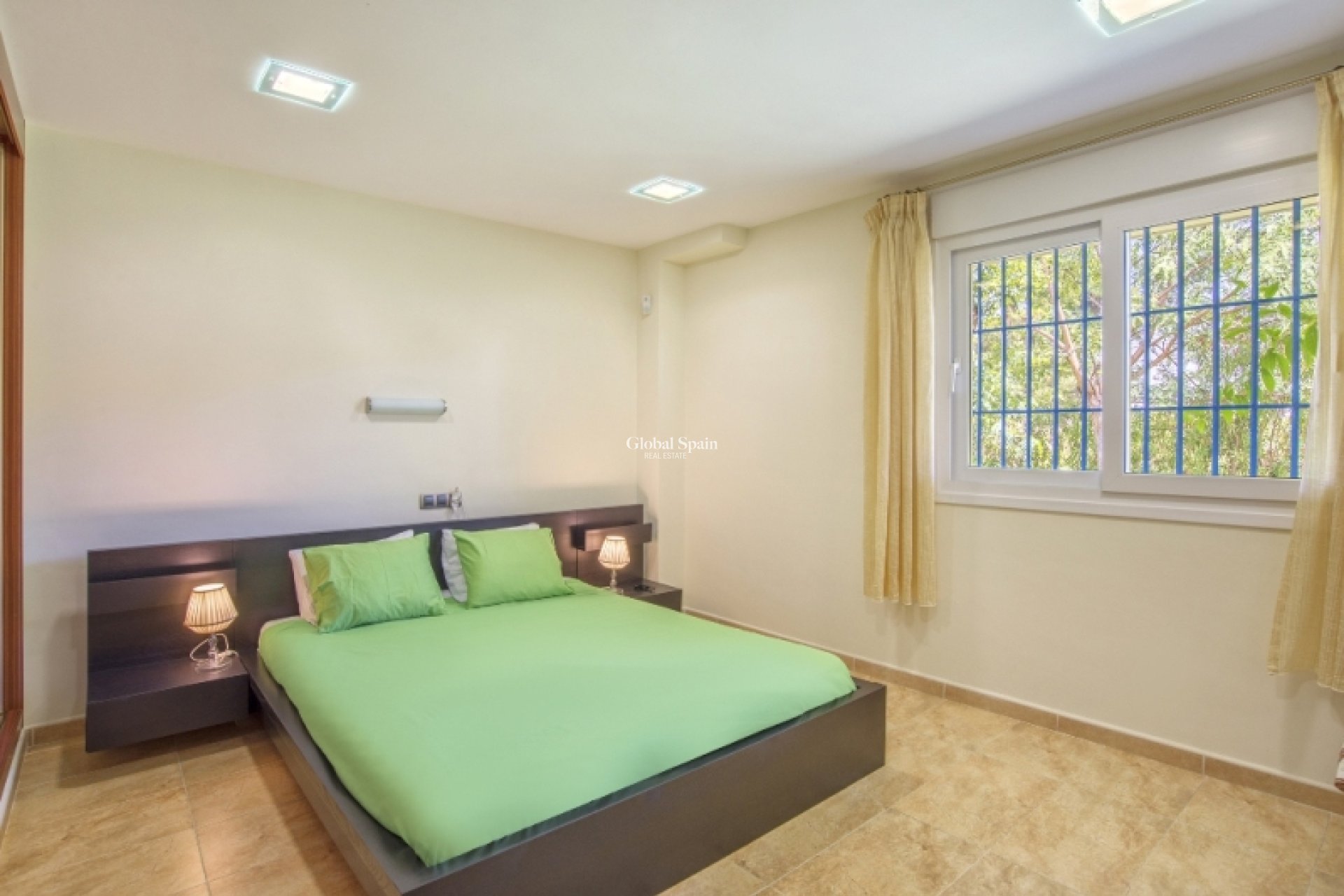 Wiederverkauf - Villa -
Calahonda - Mijas