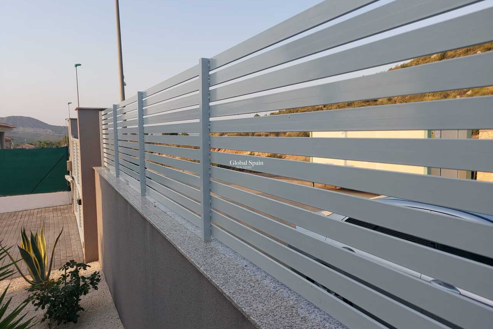 Wiederverkauf - VILLA -
CALASPARRA - Inland