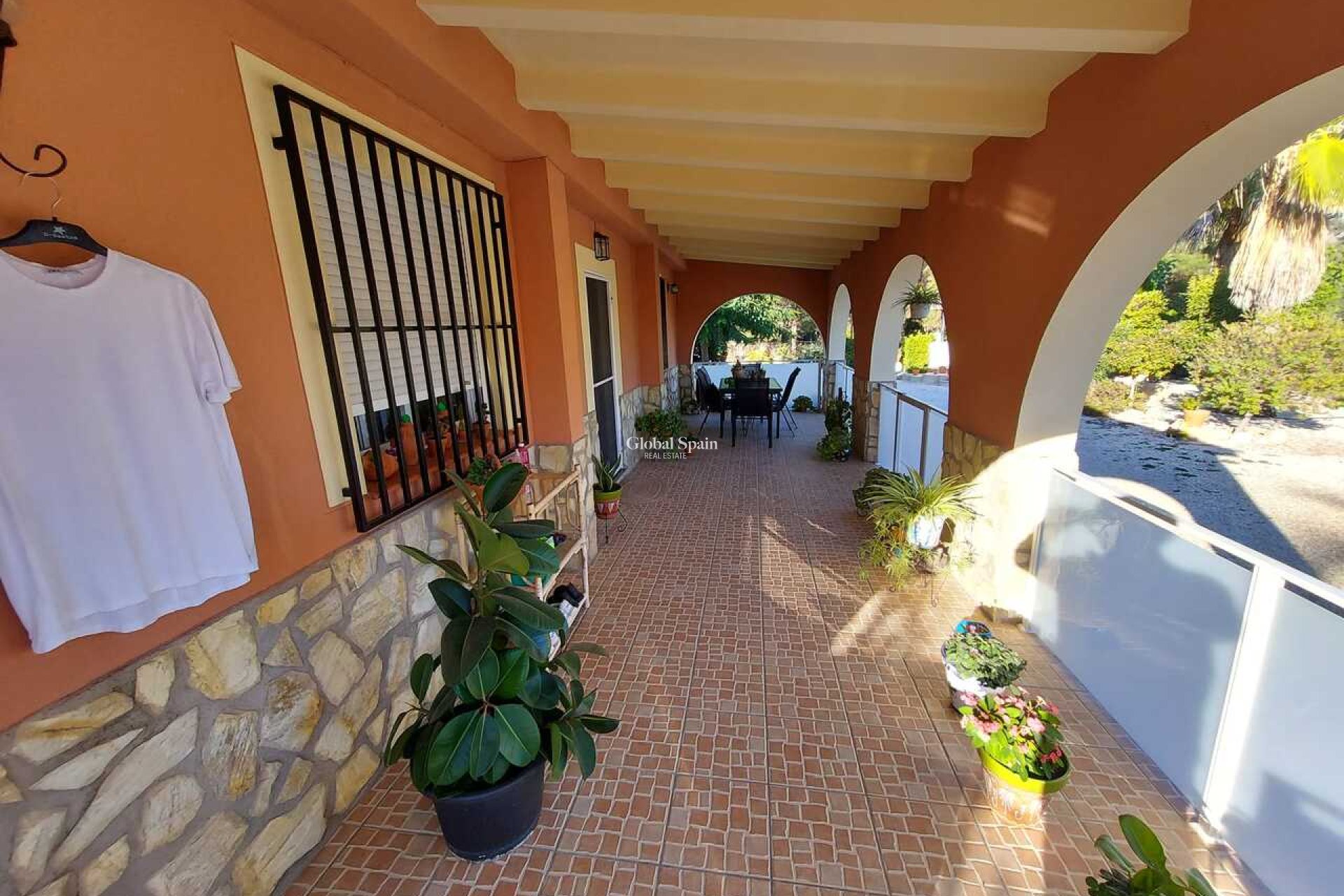 Wiederverkauf - VILLA -
CALASPARRA - Inland