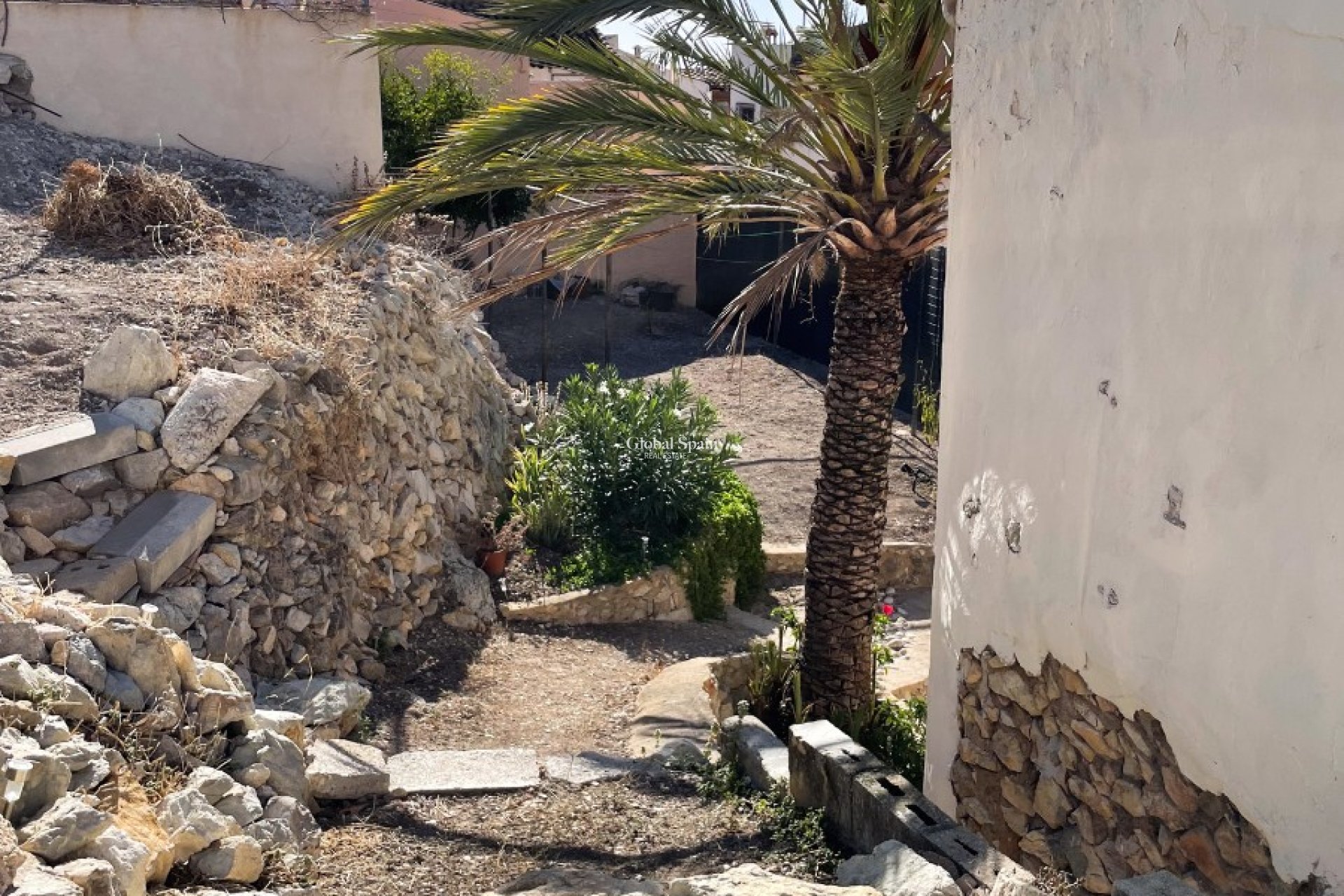 Wiederverkauf - VILLA -
CALLOSA D'EN SARRIÀ - Callosa De Ensarrià