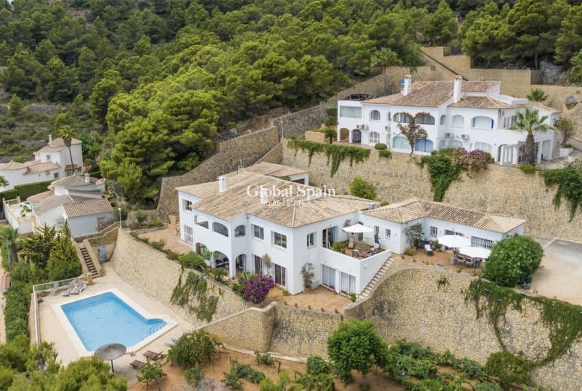 Wiederverkauf - VILLA -
CALPE - Costa Blanca
