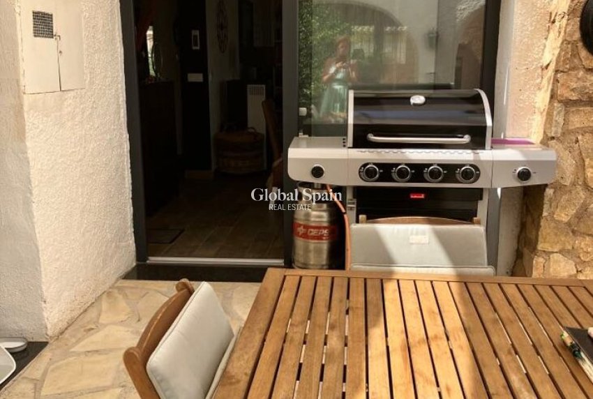 Wiederverkauf - VILLA -
CALPE - Costa Blanca