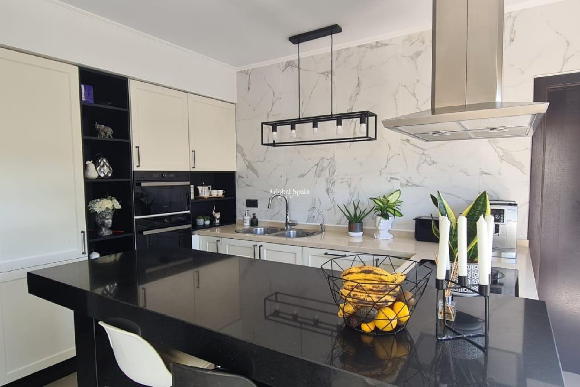 Wiederverkauf - VILLA -
CALPE - Costa Blanca