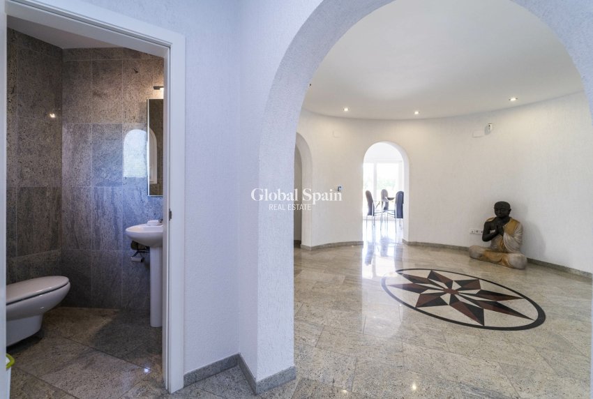 Wiederverkauf - VILLA -
CALPE - Costa Blanca