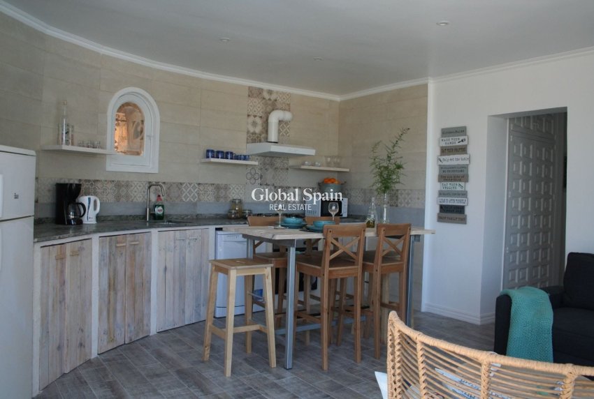 Wiederverkauf - VILLA -
CALPE - Costa Blanca