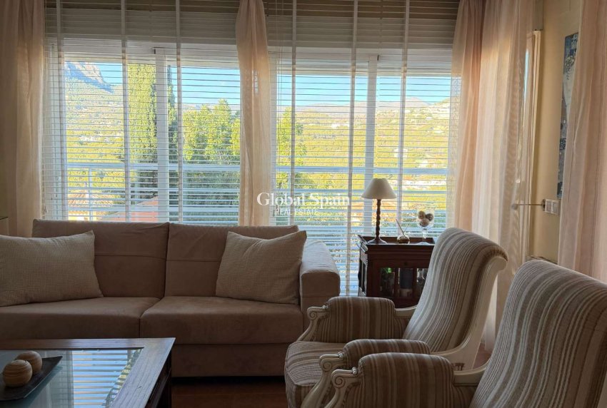 Wiederverkauf - VILLA -
CALPE - Costa Blanca