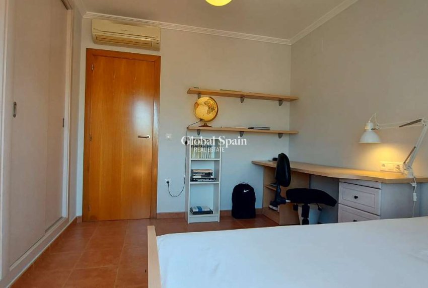 Wiederverkauf - VILLA -
CALPE - Costa Blanca