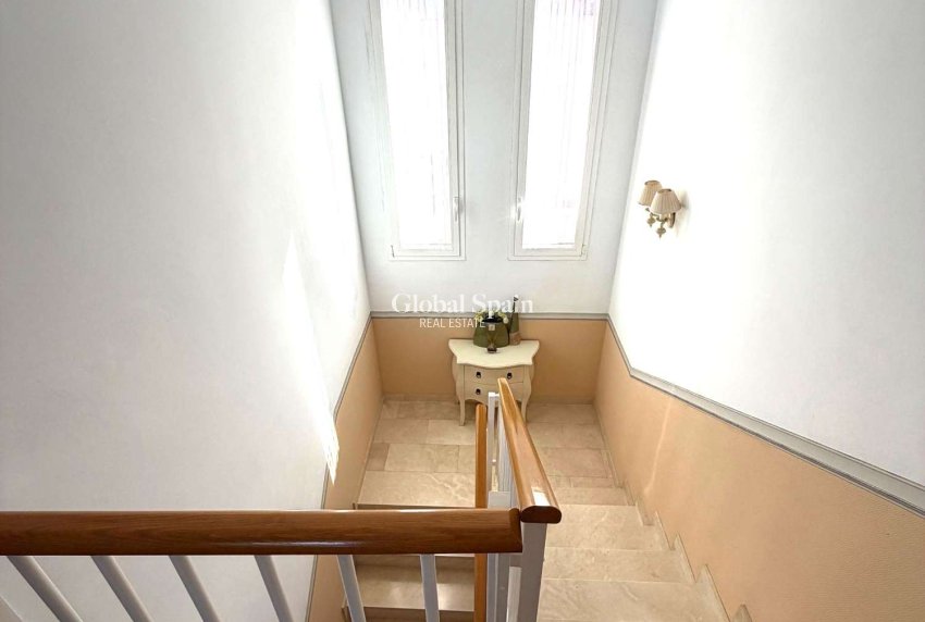 Wiederverkauf - VILLA -
CALPE - Costa Blanca