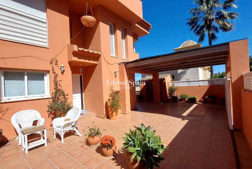 Wiederverkauf - VILLA -
CALPE - Costa Blanca
