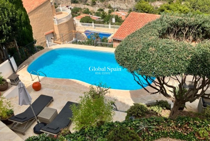 Wiederverkauf - VILLA -
CALPE - Costa Blanca