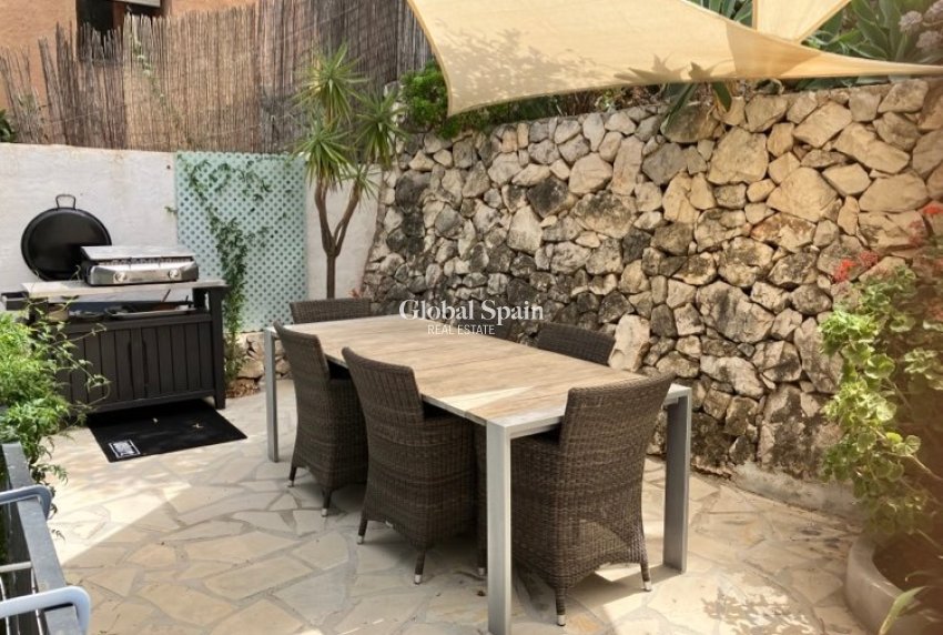 Wiederverkauf - VILLA -
CALPE - Costa Blanca